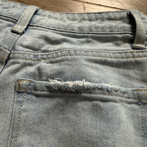 VERVET | Size 25 | Super High Rise Distressed Crop Straight Jeans (Light Blue) - Picture 8 of 9